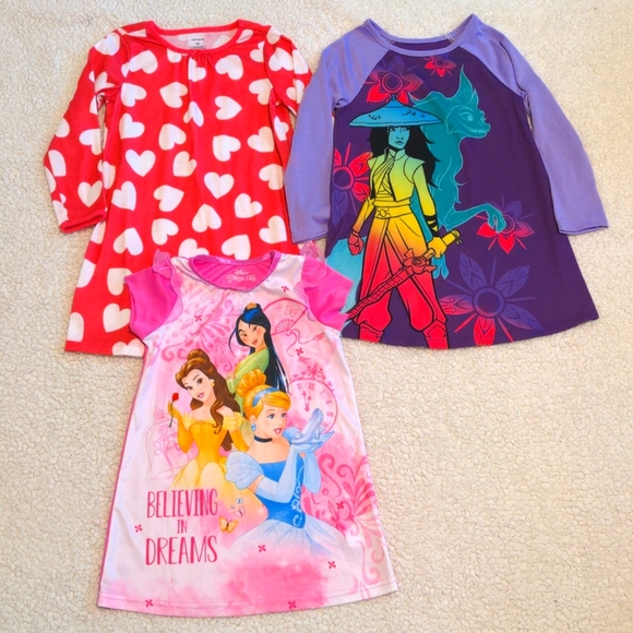 Disney & Carters Pajamas Disney Carters Toddler Girl Sizes 3t And 3